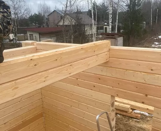 Полутораэтажный брусовой дом 6х8.6 м