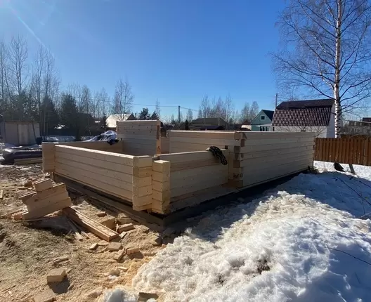 Полутораэтажный брусовой дом 6х8.6 м