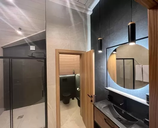 Одноэтажный каркасный дом 15х9 м