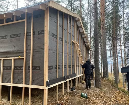 Одноэтажный каркасный дом 15х9 м