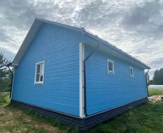 Одноэтажный каркасный дом 10х8.5 м