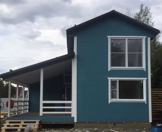 Полутораэтажный каркасный дом-баня 8.5х8.5 м