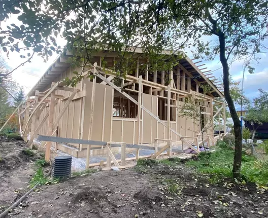 Одноэтажный каркасный дом 10х9 м