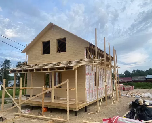 Полутораэтажный каркасный дом 10х6 м