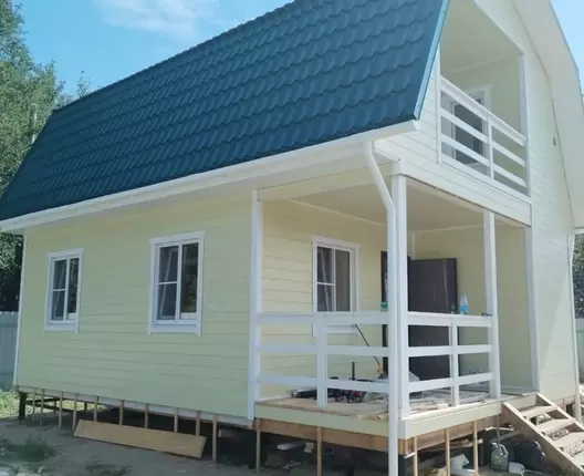 Полутораэтажный каркасный дом 8х6 м